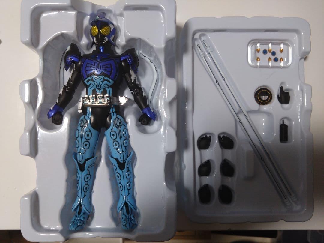 S.Hフィギュアーツ 真骨彫製法　仮面ライダーオーズ　シャウタコンボ