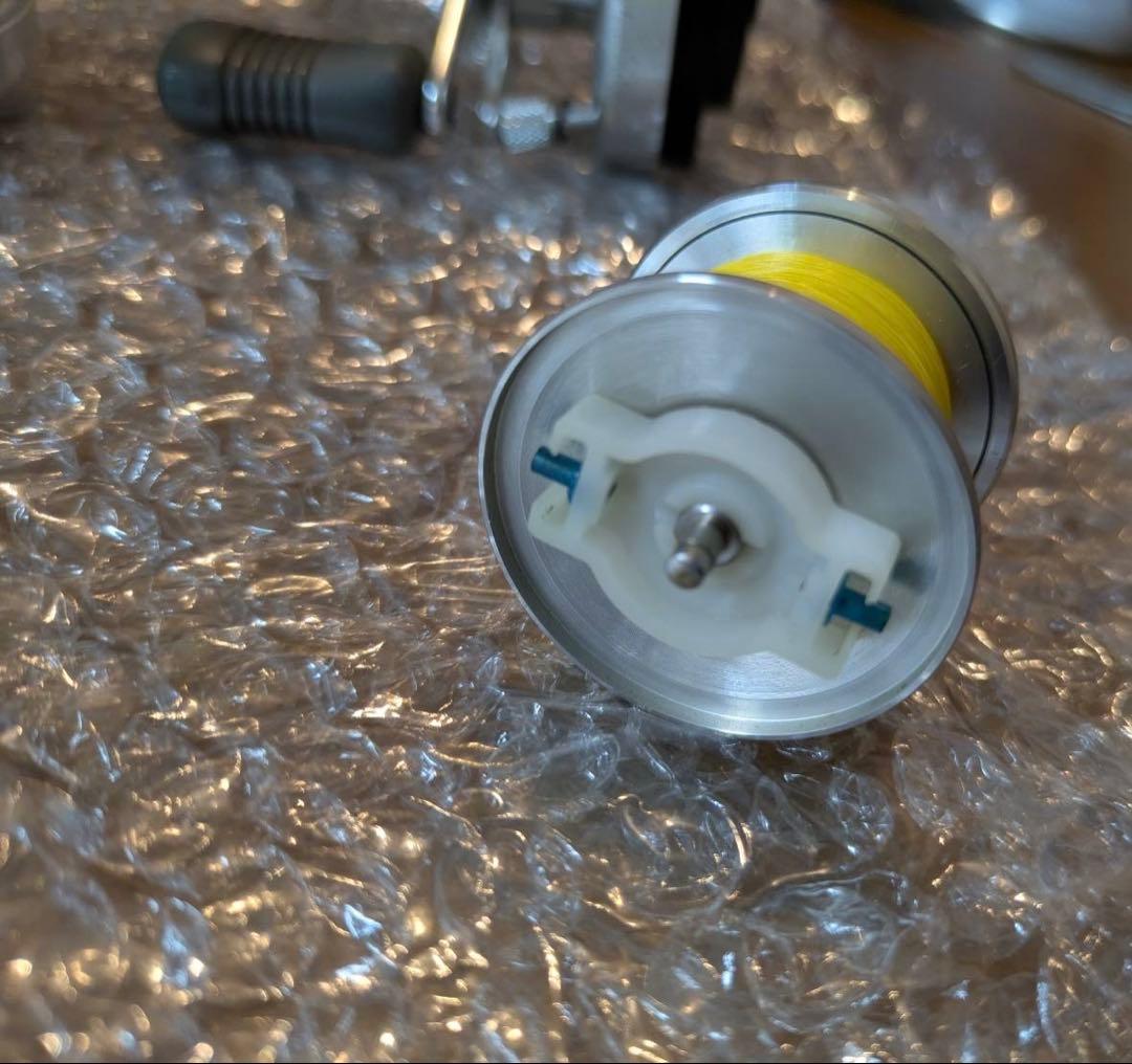 【良品】名機 シマノ 92カルカッタ200 丸型ベイト クラシック