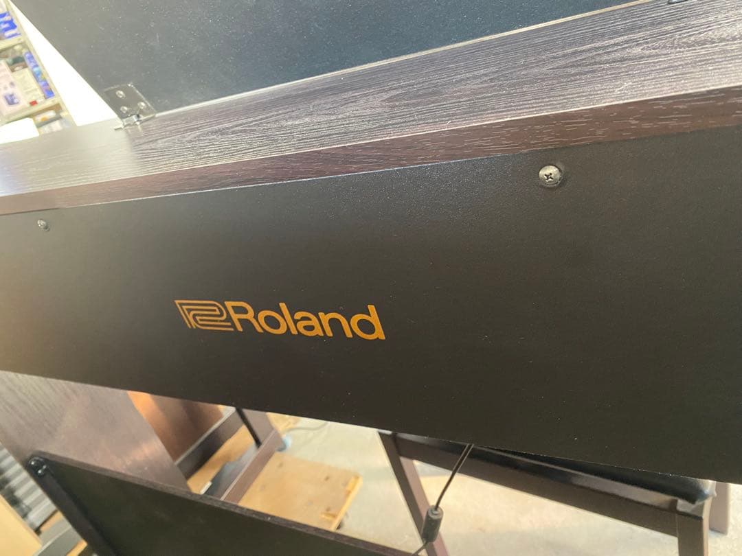 ローランド 電子ピアノRP701 2021年 Roland