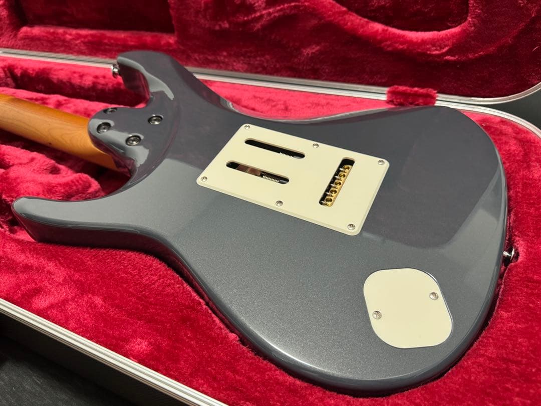 はるかIbanez AZ2204NW-GRM