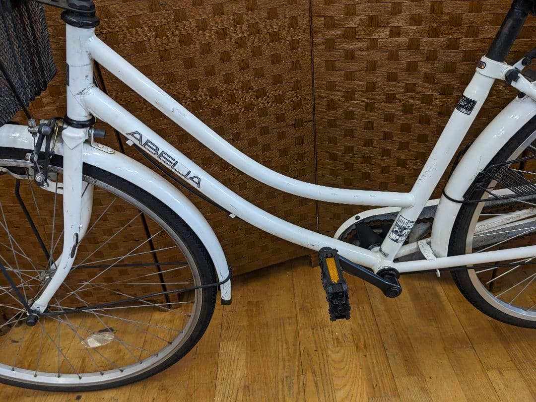 U040 普通自転車　26インチ　ホワイト　シンプルタイプ