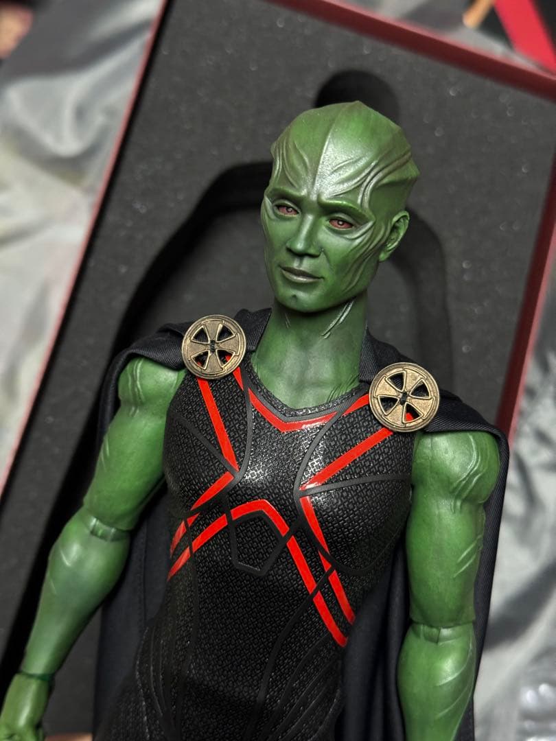 ジャスティスリーグスナイダーカットマーシャン・マンハンター 1/6 フィギュア