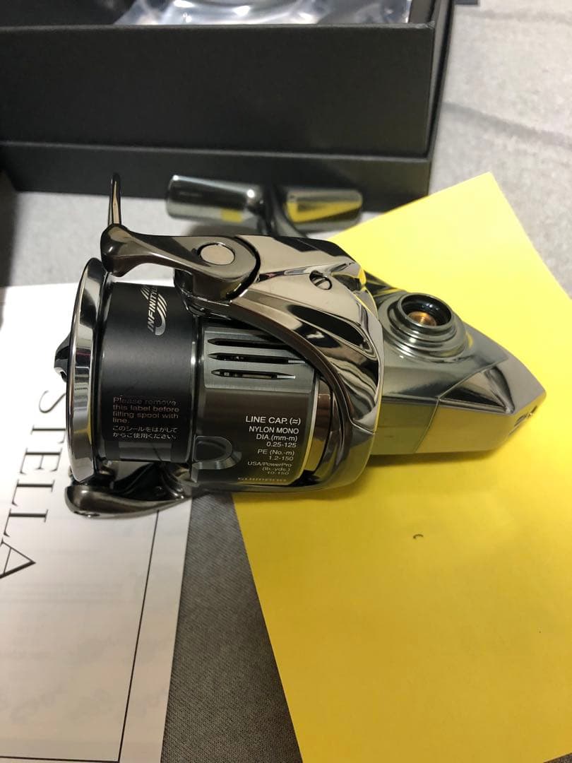 ステラ C3000MHG スピニングリール