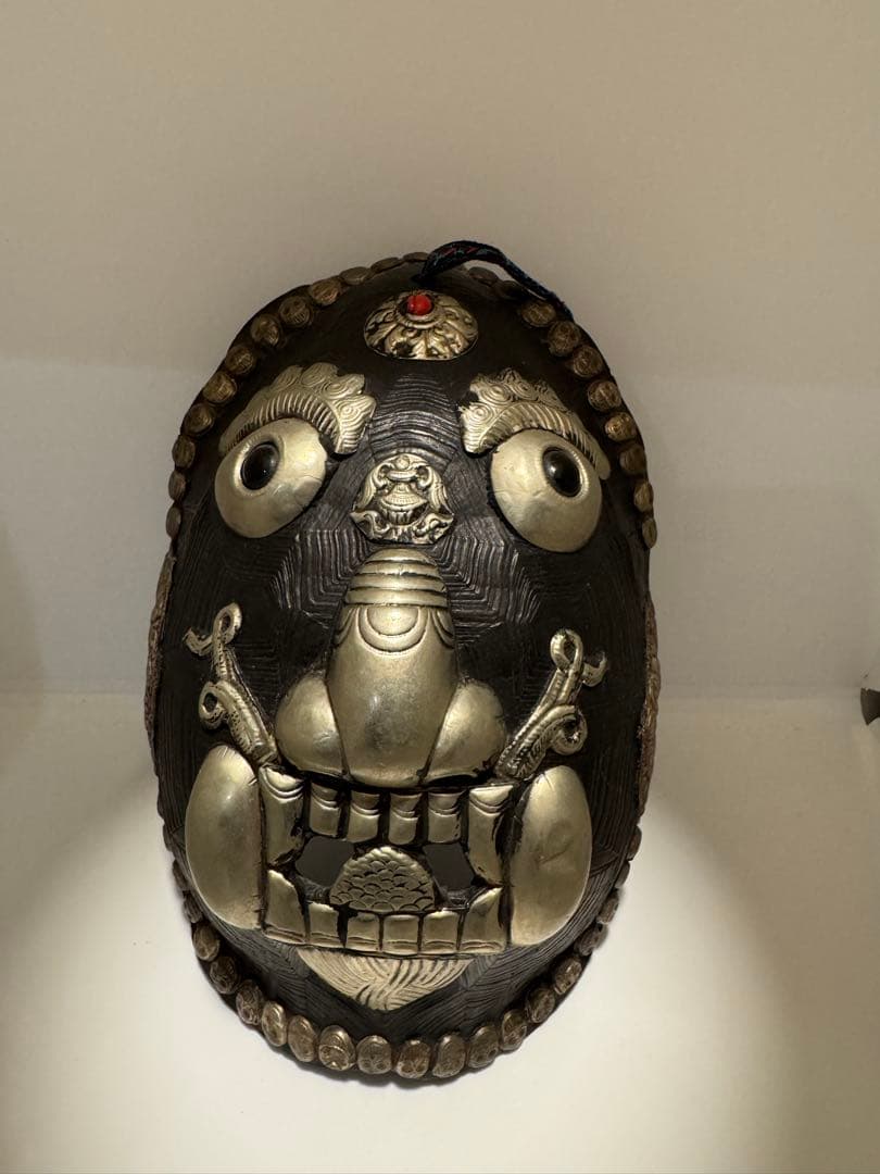 チベット亀の甲羅のマスク
