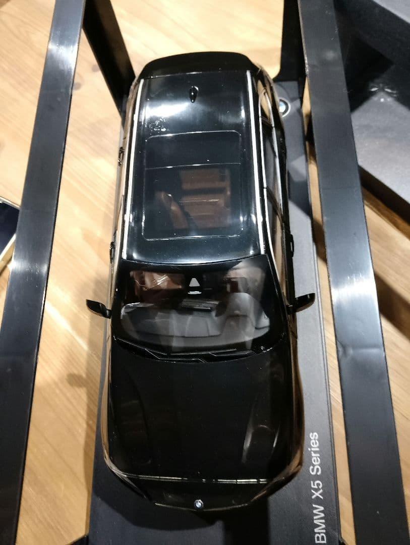 1/18  X5 サファイアブラック　ディーラー正規品　ミニカー