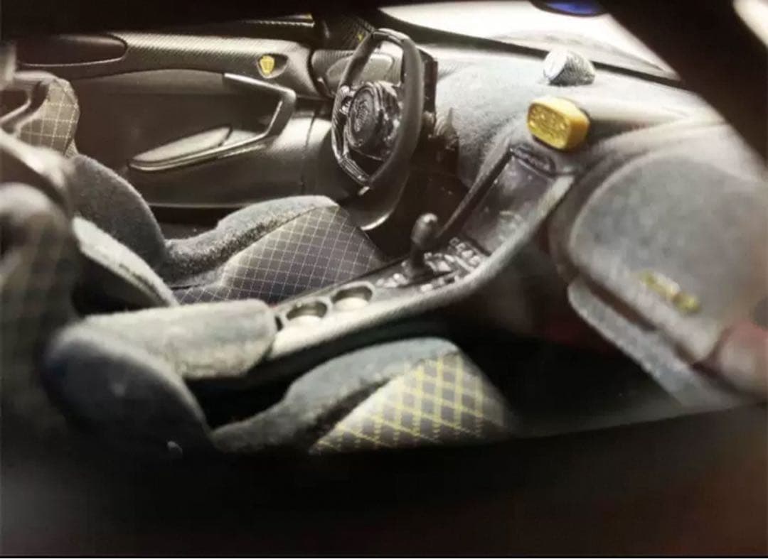 新品 FrontiArt ケーニグセグ jesko ブラックカーボン ミニカー