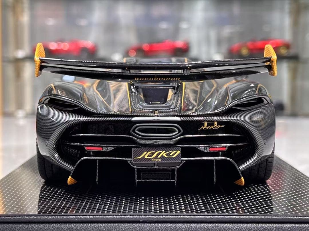 新品 FrontiArt ケーニグセグ jesko ブラックカーボン ミニカー