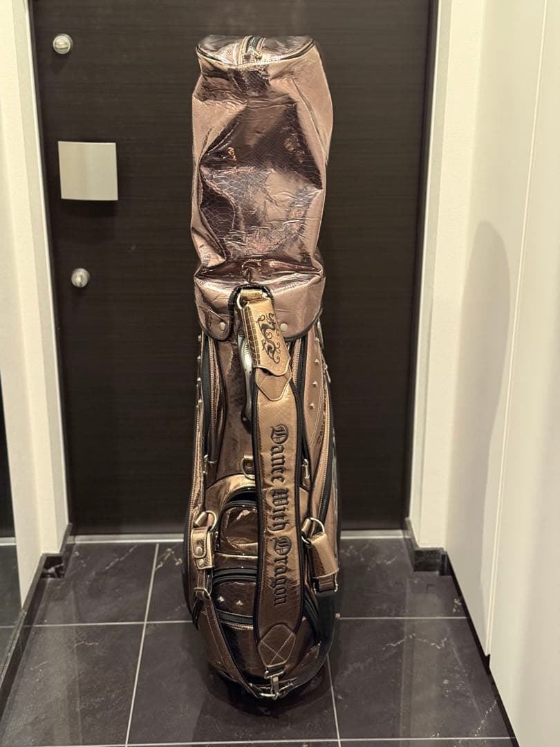 【値下げ】ダンスウィズドラゴン　キャディバッグ　エナメル