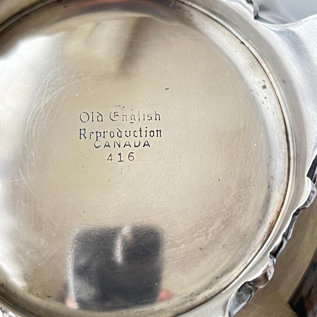 【Old English】メロンフォルムのコーヒーポット【シルバープレート】