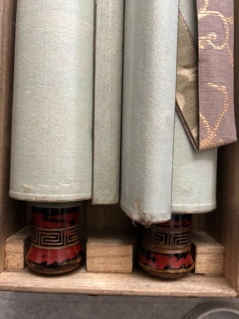 k*3様 橋本永郁 聴琴　美人図　双幅 共箱 漆塗軸先 掛け軸　骨董品