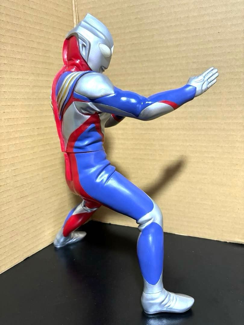 ビッグサイズソフビ3種　ウルトラマンティガ　マルチタイプ　グリッター　イーヴィル