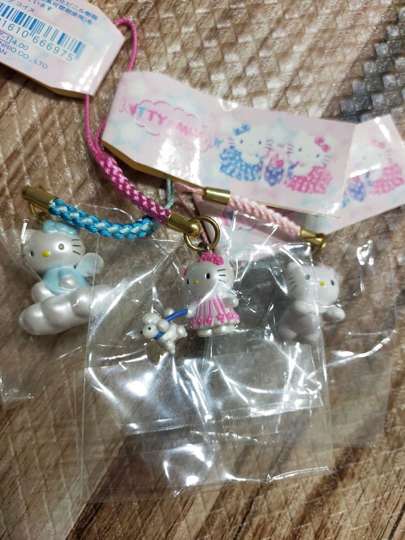 激レア　キティ　お散歩　プードル　ベビー　天使　根付け　3点セット