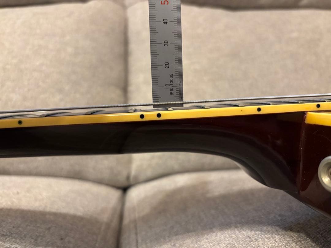 【メルカリ市セール】Heerby 70年代国産レスポール　セットネック