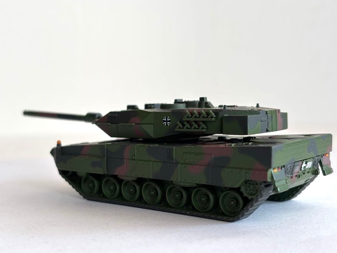 新品　メルクリン　ドイツ軍　レオパルド　2A6 戦車　運搬車　ラスト1両‼️