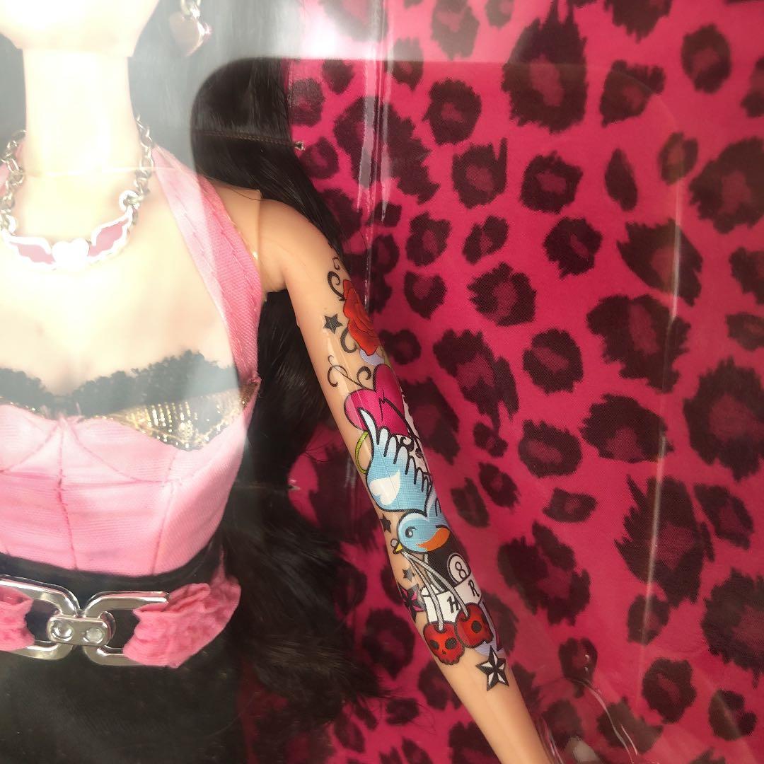 2009年バービーBarbie ハードロックカフェ　コラボ　タトゥー　レア