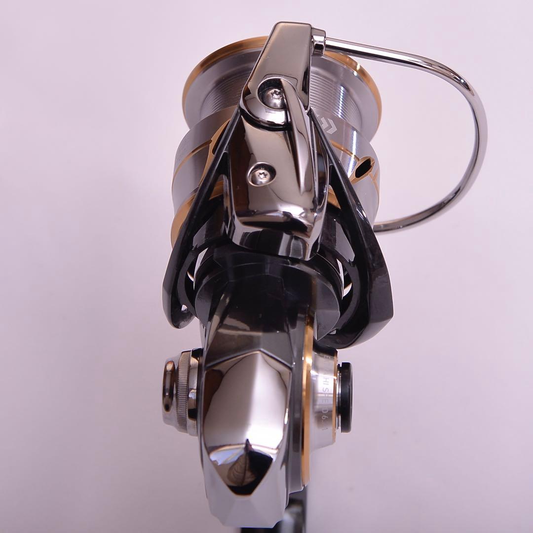 ダイワ ルビアス LT2500-XH スピニングリール