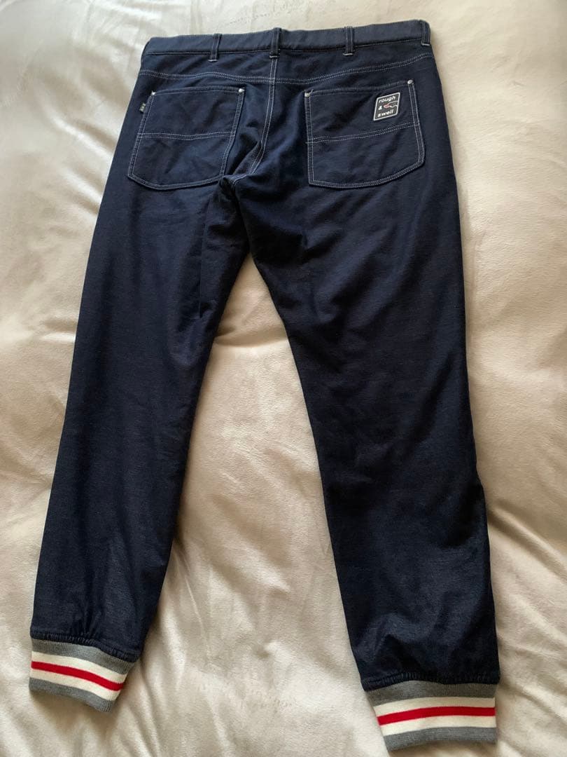 ROUGH & SWELL ジョガーパンツとパンツ