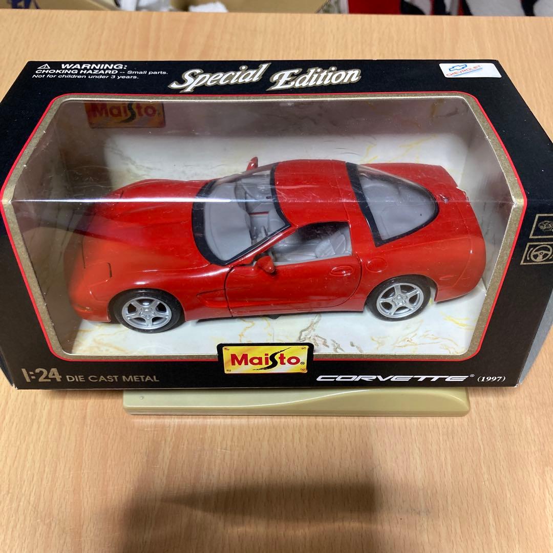 Maisto Ferrari 3台、ランボルギーニ シボレーの5台