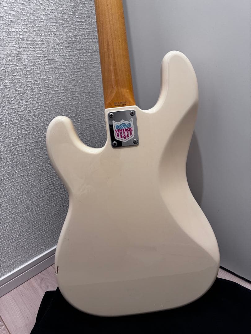 FENDER JAPAN PB70 US 白 White