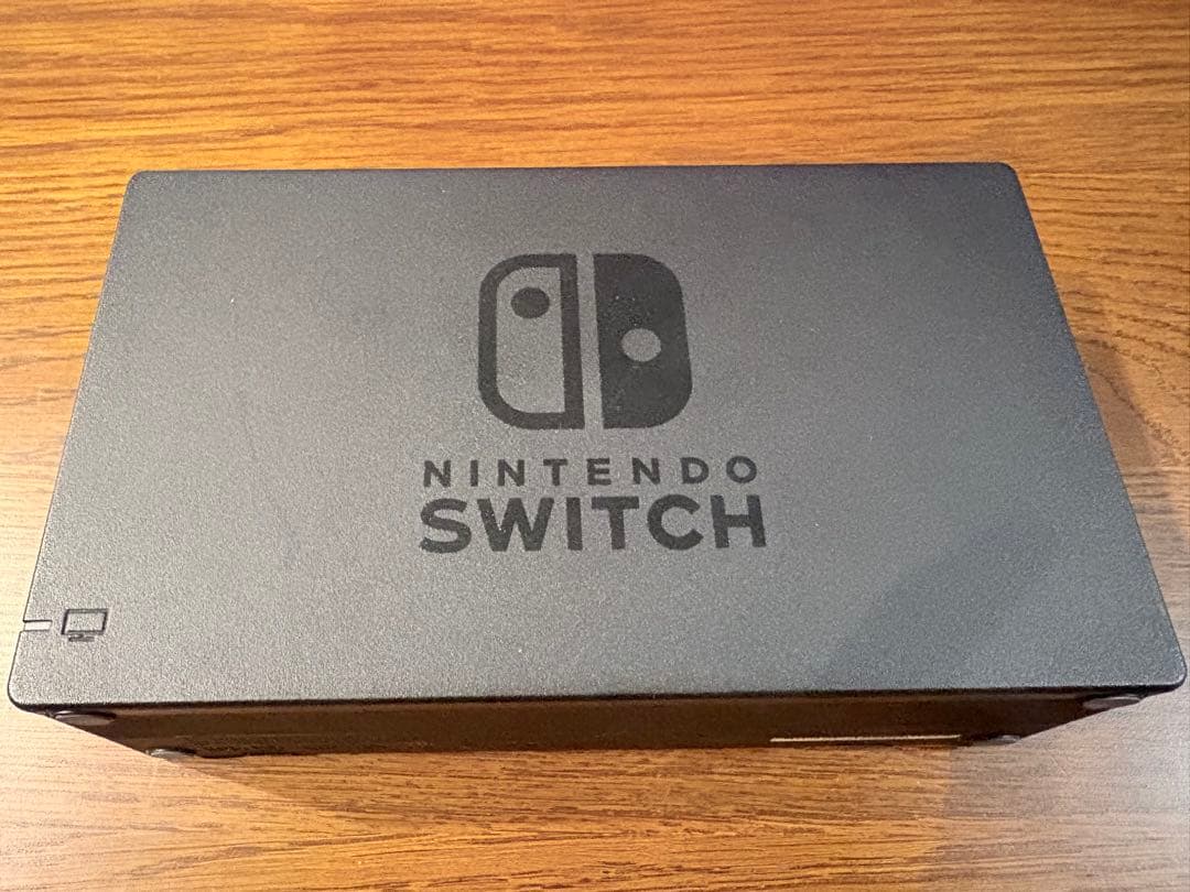 【美品・完品】Nintendo Switch 本体 (ネオンブルー/レッド)