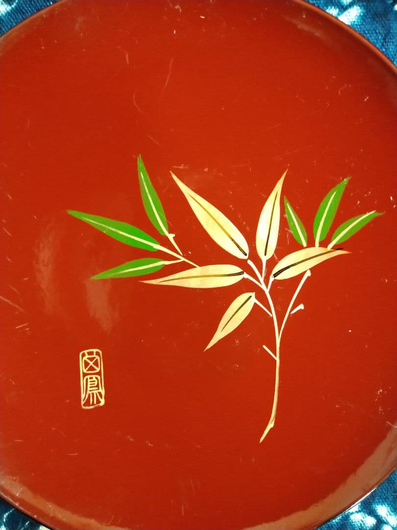 ♣【希少な】超レア５０年前のヴィンテージ品♦【金彩】紅赤笹絵柄 ♦５平皿