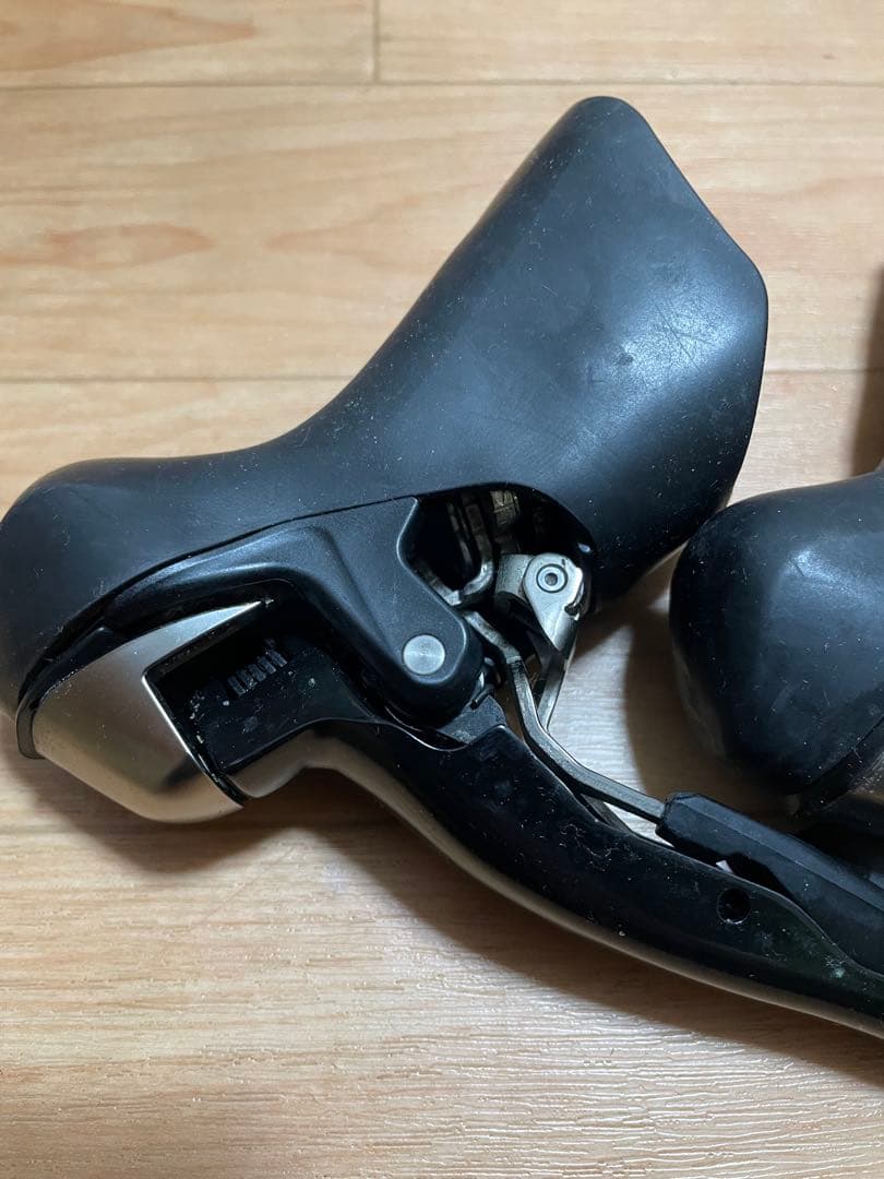 J*h様 SHIMANO 105 ST-5700 2X10速 STIレバー