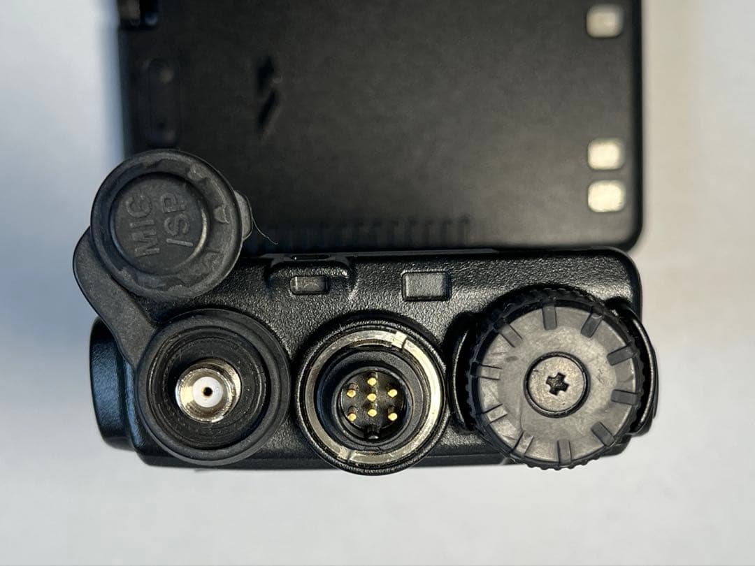 S*a様 VX-8D STANDARD 50/144/430M Hz対応GPSハ