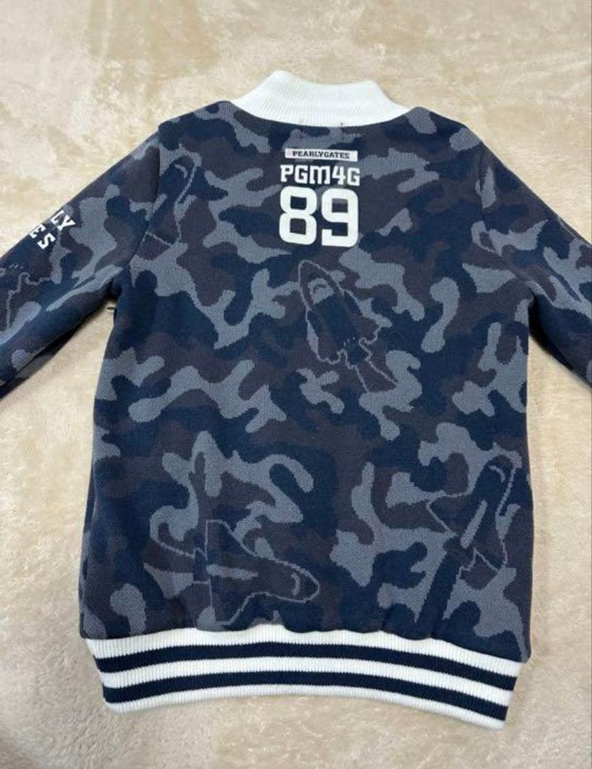 パーリーゲイツ　カモフラ柄　レディースニットブルゾン　防寒アウター