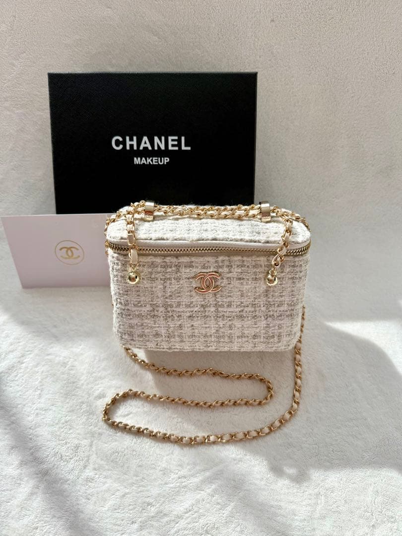 CHANEL ノベルティ　チェーン　ショルダーバッグ　ツイード　週末価格❗️