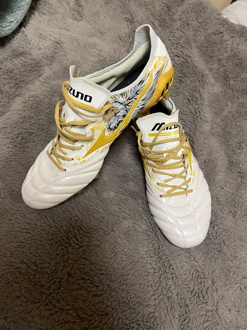 モレリアネオ3 SR4 JAPAN 即発送可能　26.5cm