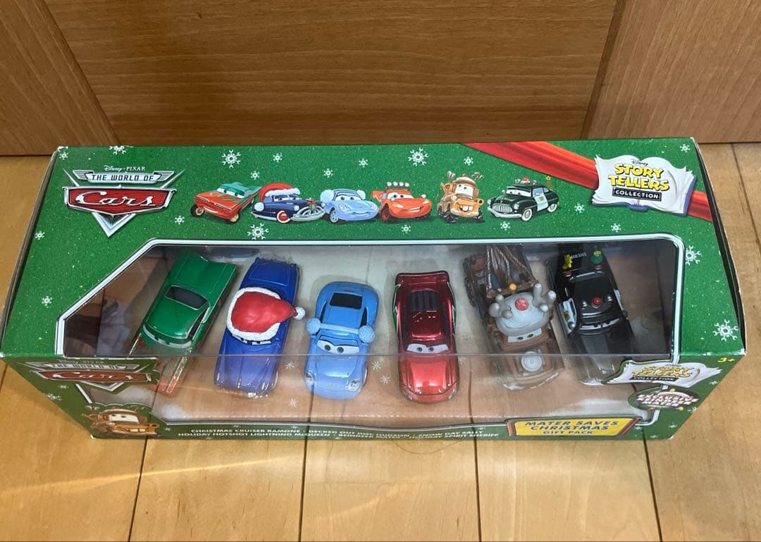 ミニカー Cars Mater Saves Christmas Gift Pack