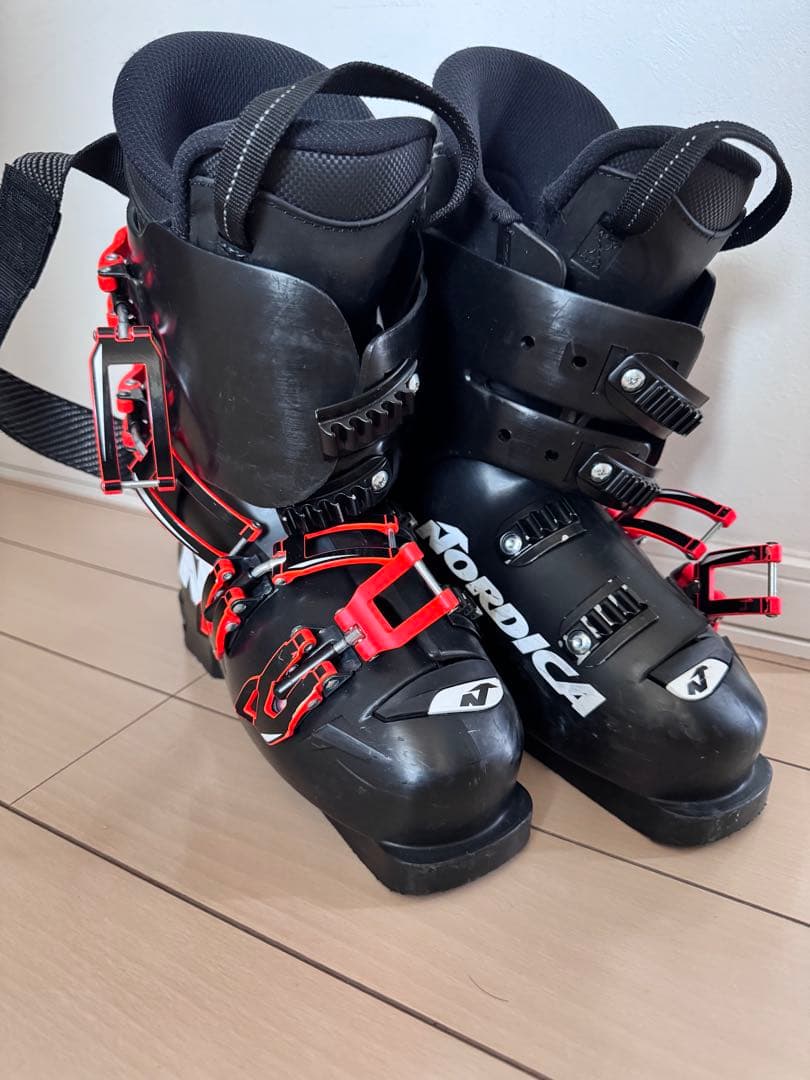 Nordica Dobermann GP70 スキーブーツ 23-23.5cm