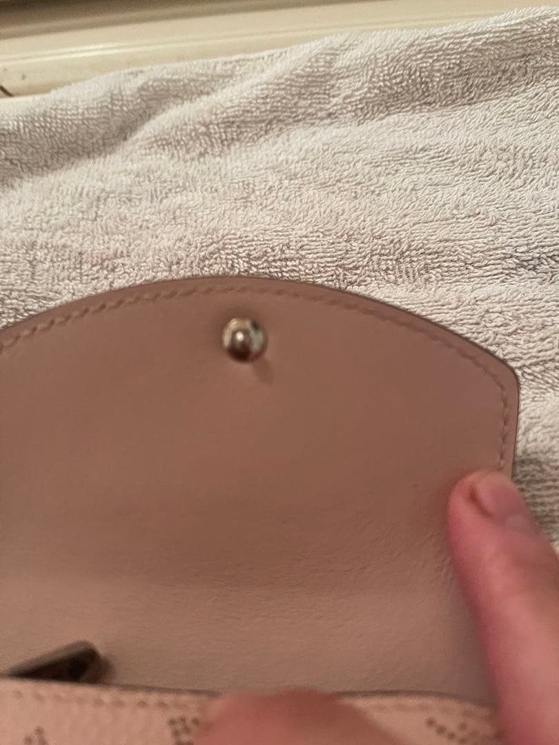 ルイヴィトン　三つ折り財布　ポルトフォイユ　イリスXS