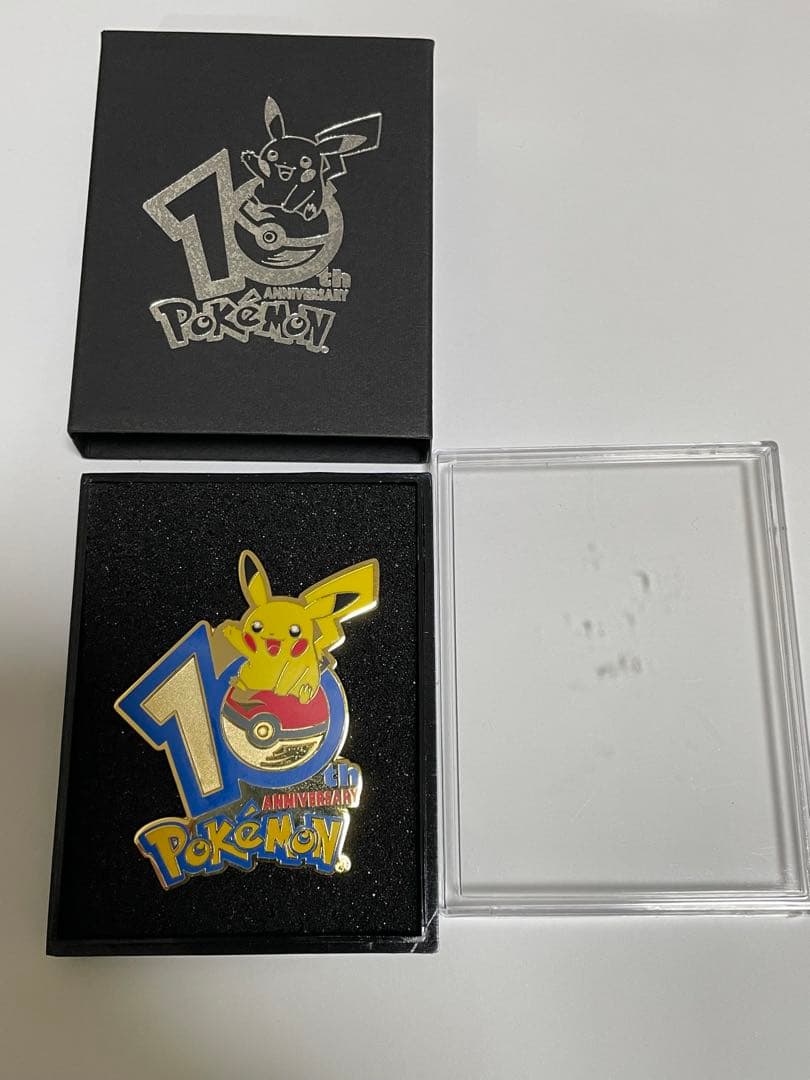 ポケモン 10th Anniversary ピンバッジ　日本限定