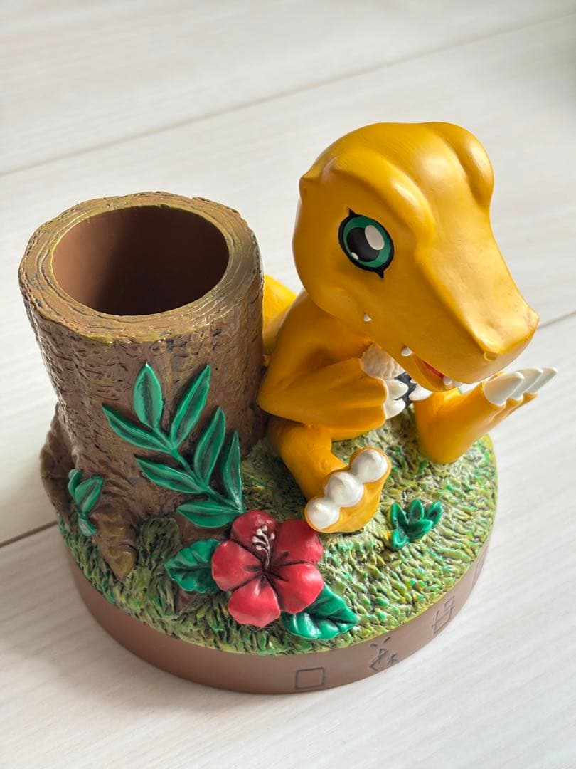 デジモンアドベンチャー　アグモン　ぷち文具スタンド