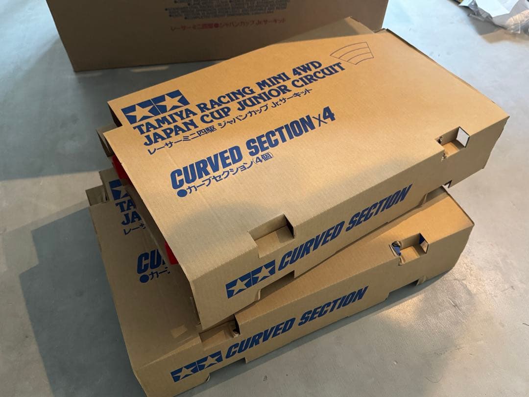 タミヤ ミニ四駆 ジャパンカップ ジュニアサーキット レッド/ブルー/ホワイト