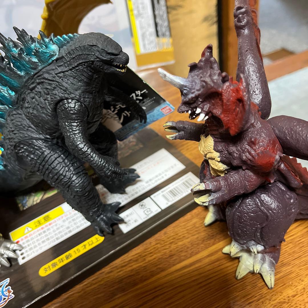 ゴジラ　キングギドラ　デストロイア　メカゴジラ　モスラ幼虫ソフトフィギュアセット