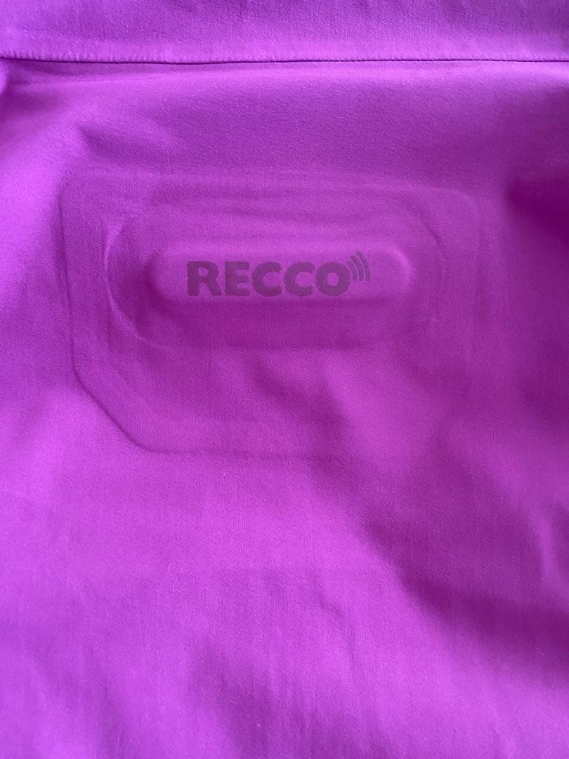 パタゴニア　ゴアテックス　　スノボーウェア　recco