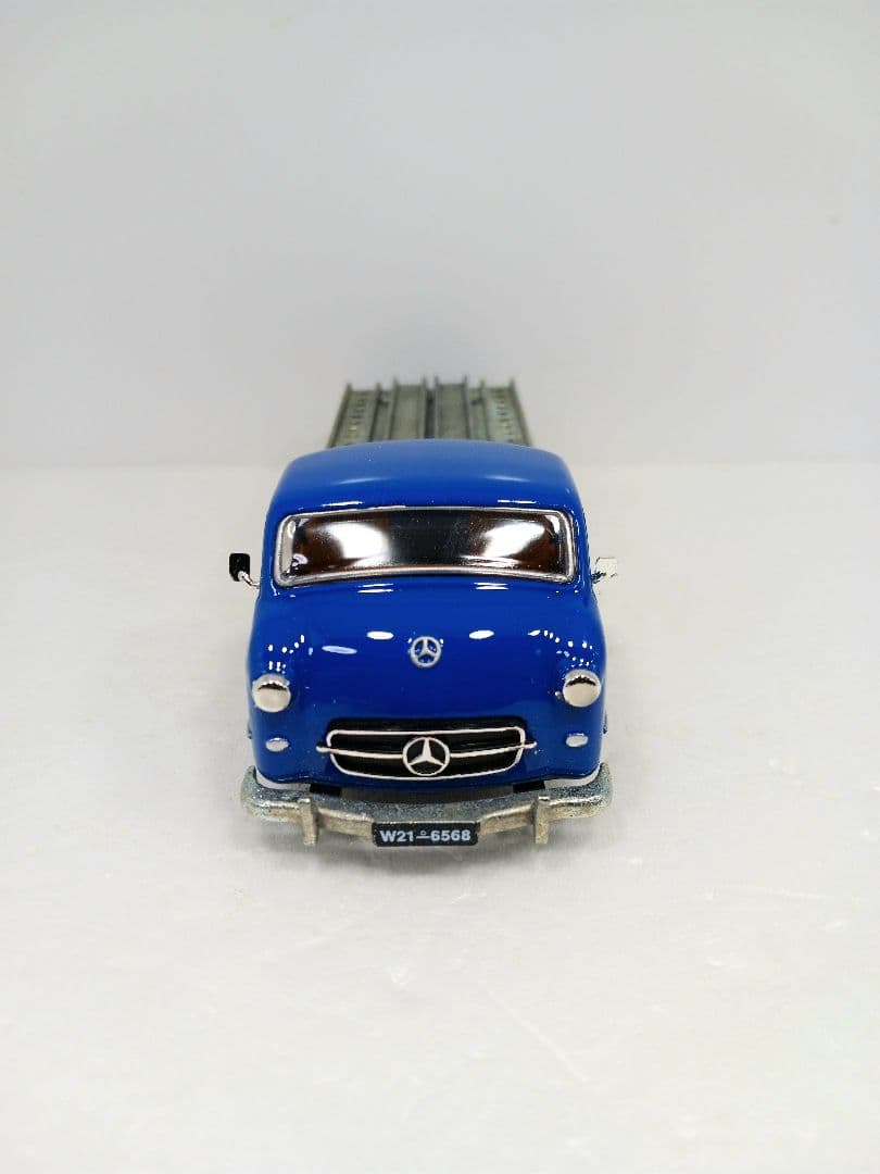 希少 メルセデスベンツ トランスポーター ミニカー