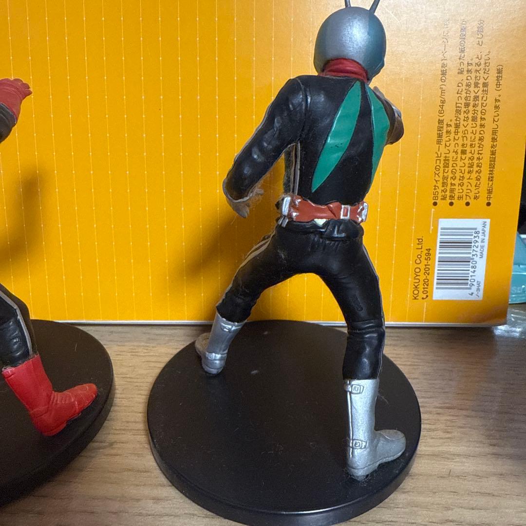 仮面ライダー　１号フィギュア2体セット！