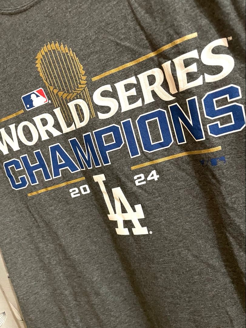 LAドジャース 2025年'24年チャンピオンTシャツセットMサイズ　新品