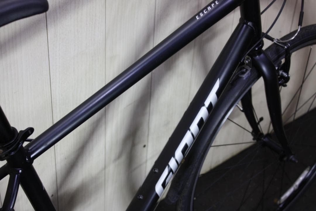 現行GIANT ESCAPE R 700C アルミ 24速 500mm 黒クロス
