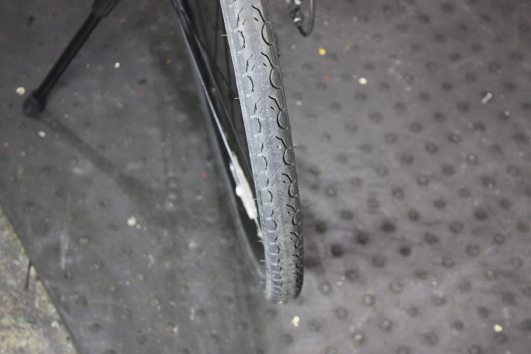 現行GIANT ESCAPE R 700C アルミ 24速 500mm 黒クロス