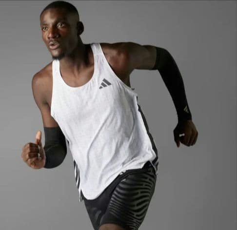 adidas アディゼロ シングレット ランニング 日本未発売