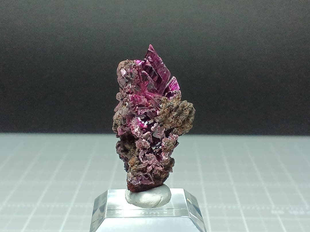 だいき　エリスライト　原石　コバルト華　鉱物標本