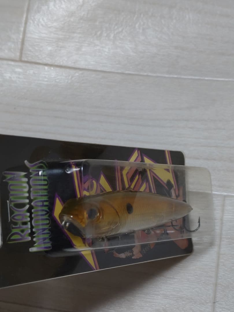 Reaction Innovations Vixen ゴールデンシャイナー