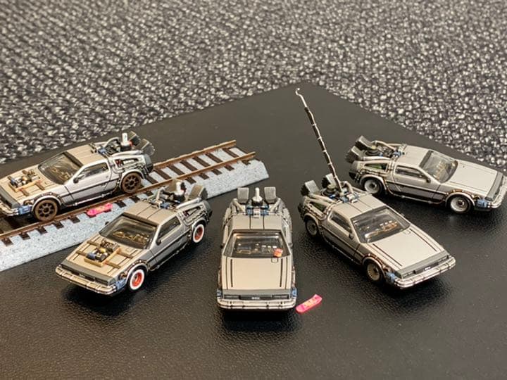 キャラウィール　1/64デロリアンⅠ〜Ⅲ　カスタム品　バックトゥーザフューチャー