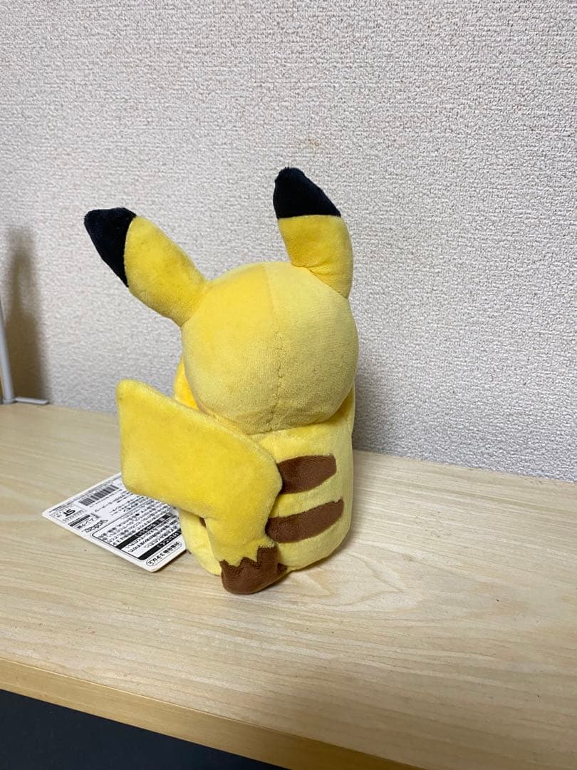 叫びピカチュウ　ぬいぐるみ　ムンク展