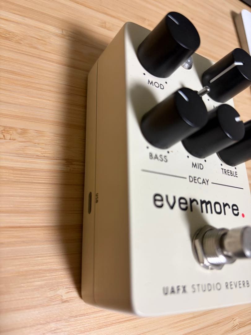ギター evermore UAFX STUDIO REVERB