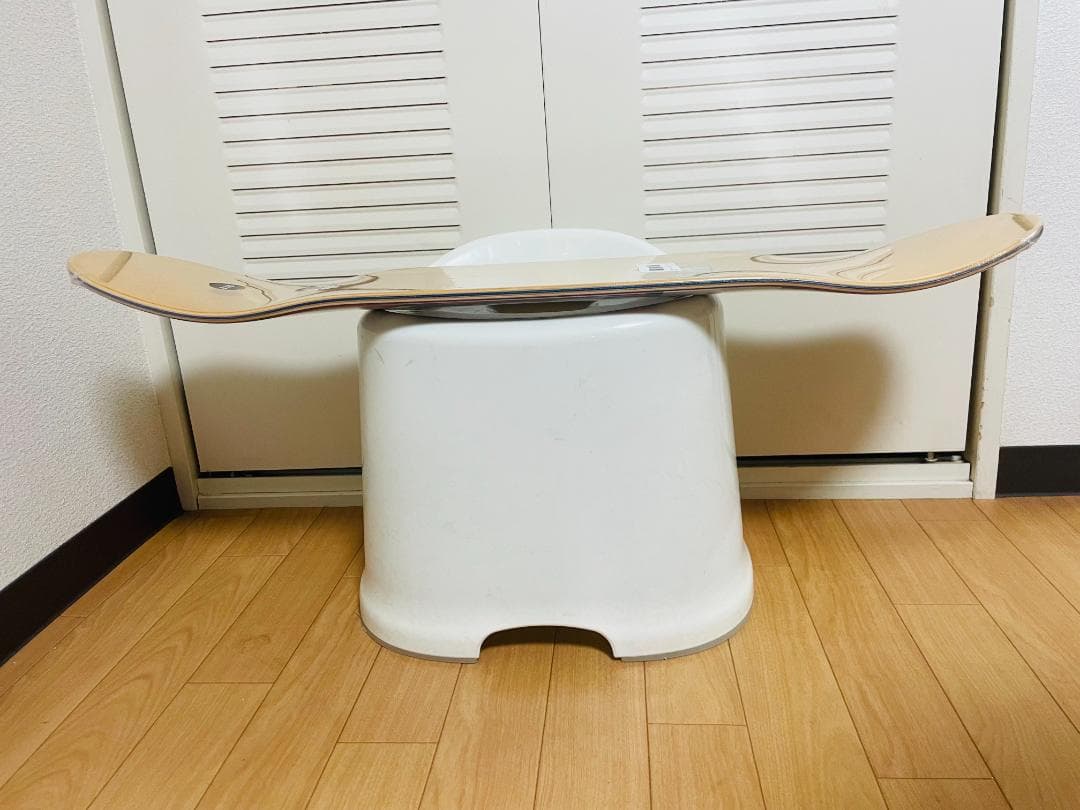 台湾製無地黒デッキテープ付き BAKER スケートボード 8.125デッキ